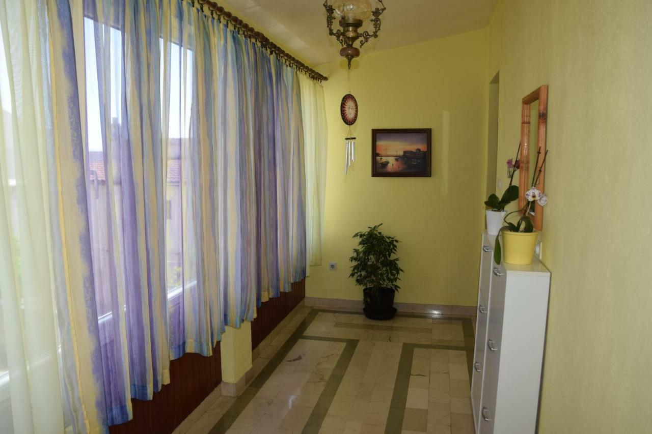 Apartman Linda 1 Baška Voda Exterior foto